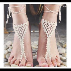 “NEW” Beautiful Crosset ivory fits most feet!